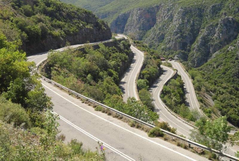 Μεσσηνία: Ανατροπή οχήματος στους &quot;Πέντε Δρόμους&quot; στον Ταΰγετο