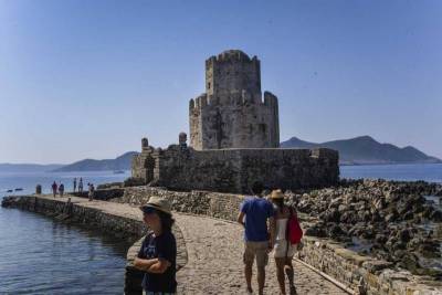 Ζώνη χαμηλού υγειονομικού κιδύνου η Πελοπόννησος - Μεγάλη τουριστική ευκαιρία