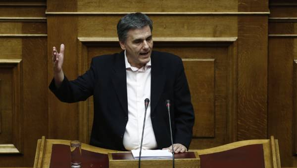 Ε.Τσακαλώτος: Αξιόπιστη η ελληνική πρόταση για πρωτογενές πλεόνασμα 2,5% συν 1% για την ανάπτυξη