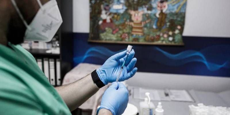 Κρήτη: Πήγε για το εμβόλιο και της έκαναν πενταπλή δόση