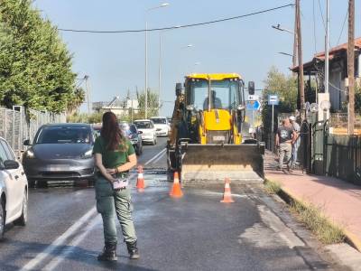 Καλαμάτα: Βλάβη σε αγωγό ύδρευσης στα Γιαννιτσάνικα - Προβλήματα στην κυκλοφορία