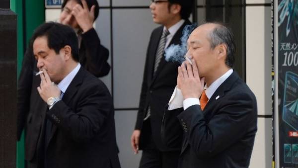 Τέλος οι εκπαιδευτικοί καπνιστές στο Πανεπιστήμιο του Ναγκασάκι
