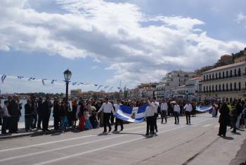 Λαμπρός εορτασμός της 25ης Μαρτίου στο Γύθειο (φωτογραφίες)