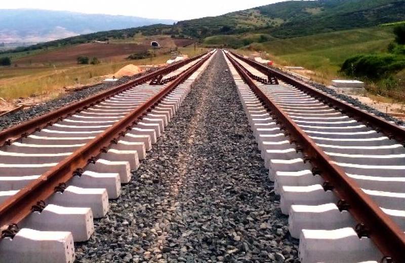 Σιδηρόδρομος: Δημοπράτηση του Πάτρα - Καλαμάτα μέσα στο 2019  ανακοίνωσε ο Σπίρτζης