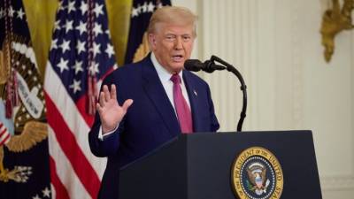 Ο Τραμπ ανακηρύσσει την κυβέρνηση της Βενεζουέλας «τρομοκρατική οργάνωση»