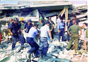 Ο σεισμός γκρέμισε το σπίτι και ο ΟΕΚ ζητάει το… δάνειο