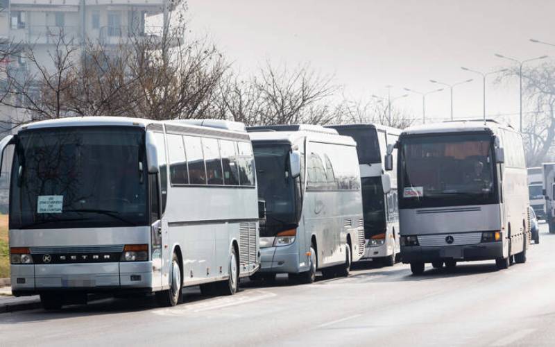 Παράταση για την κατάθεση πινακίδων και αδειών κυκλοφορίας τουριστικών λεωφορείων
