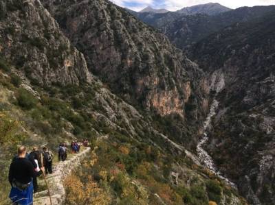 Ανάδειξη και αποκατάσταση μονοπατιών στη Δυτική Μάνη