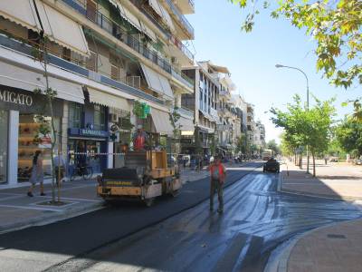 Κλειστή ήταν χθες η Αριστομένους για να πέσει άσφαλτος από Βασ. Ολγας μέχρι Μακεδονίας