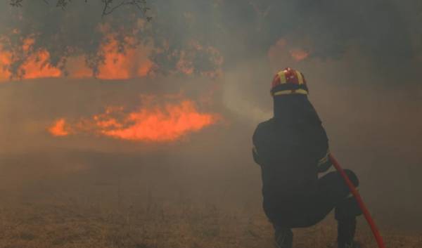 Πολύ υψηλός κίνδυνος πυρκαγιάς σε πέντε περιφέρειες της χώρας σήμερα Κυριακή 3/9