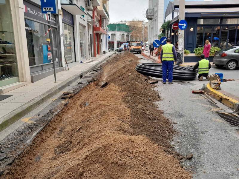 Έργα ύδρευσης στο κέντρο της Καλαμάτας