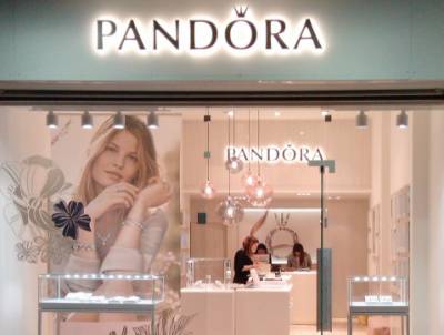 To concept store PANDORA στη «Λευκή Νύχτα» της Καλαμάτας