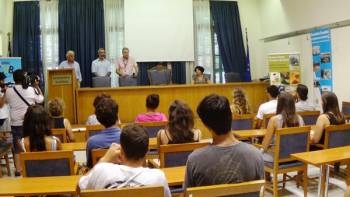 Ομογενείς του Θερινού Σχολείου στο Επιμελητήριο Μεσσηνίας