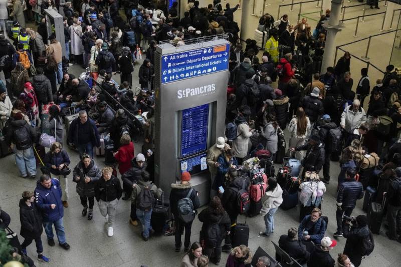 Χάος στα δρομολόγια στο Eurostar: Καθυστερήσεις και ακυρώσεις λόγω προβλήματος στο τούνελ της Μάγχης (βίντεο)
