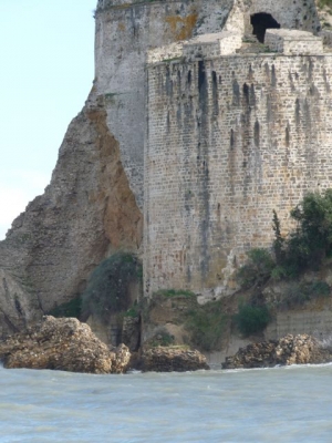 Μόνο βράχια για το κάστρο της Κορώνης