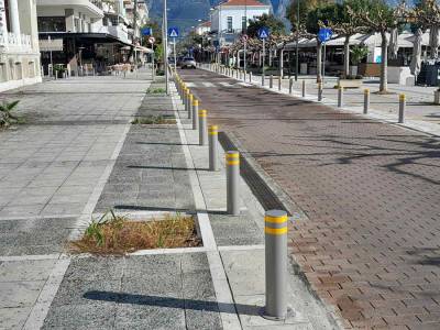 Καλαμάτα: Παράταση για δέντρα και παγκάκια στη Ναυαρίνου