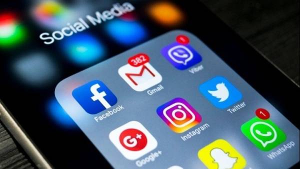 Φλόριντα: Απαγορεύτηκε σε νέους κάτω των 16 ετών να έχουν πρόσβαση στα μέσα κοινωνικής δικτύωσης