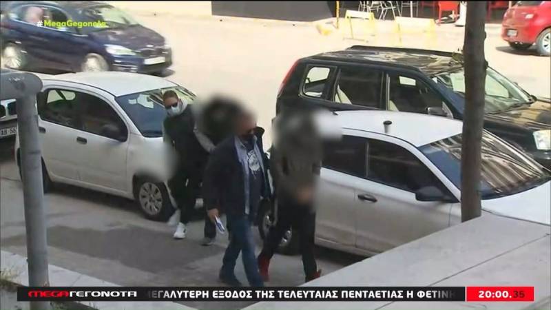 Θεσσαλονίκη: 15χρονος πυροβόλησε φίλο του - Ελεύθεροι πατέρας &amp; γιος για τον θάνατό του (βίντεο)