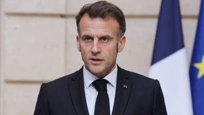 Έκκληση Εμ. Μακρόν να ανασταλούν τα πλήγματα εναντίον «πολιτικών υποδομών» στη Μ. Ανατολή