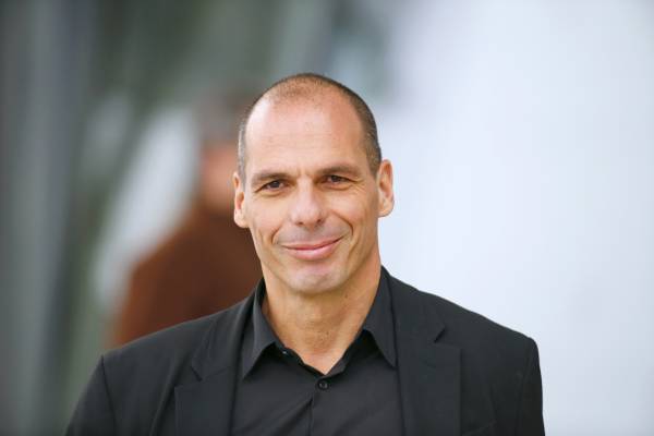 Βαρουφάκης: «Ναι» ή «Οχι» την Τρίτη θα ανοίξουν οι Τράπεζες