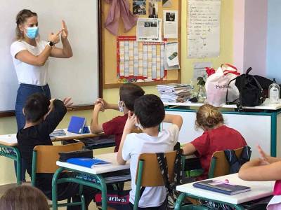 Ενημέρωση για κορονοϊό στο Δημοτικό Σχολείο Λεΐκων