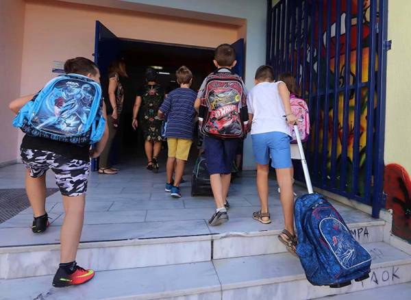 653 εκπαιδευτικοί λιγότεροι στην Πελοπόννησο λόγω μείωσης των μαθητών!