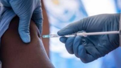 Εμβόλια ενηλίκων: Γιατί η προστασία δεν σταματά στην παιδική ηλικία