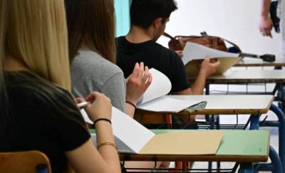 Πανελλήνιες 2025: Αρχαία, Μαθηματικά Βιολογία σήμερα