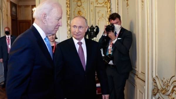 Μπάιντεν και Πούτιν αποδέχονται τη σύνοδο κορυφής που πρότεινε ο Μακρόν (βίντεο)