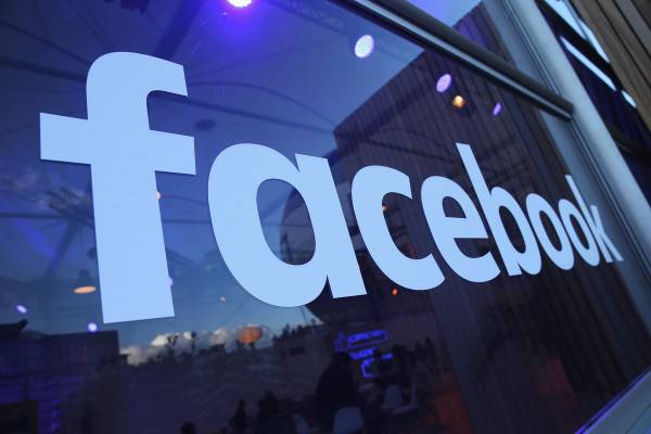 Το Facebook θα προειδοποιεί άμεσα τους χρήστες για fake news σχετικά με τον κορονοϊό