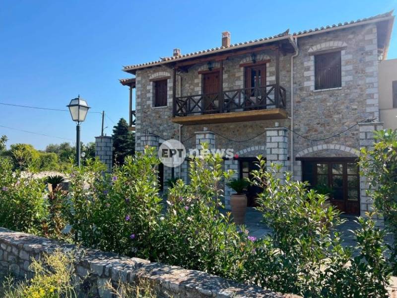 Μυστράς: Στον εισαγγελέα ο 55χρονος που έκρυβε τη σορό του πατέρα του καταψύκτη (βίντεο)