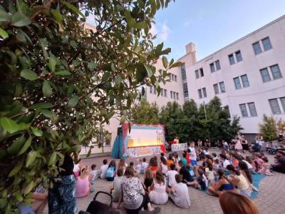 Παράσταση Καραγκιόζη με άφθονο γέλιο