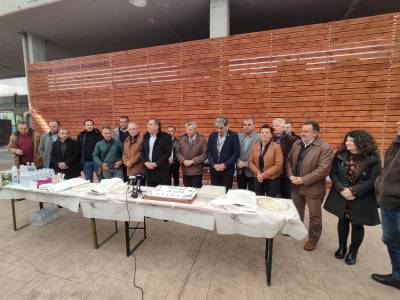 Έκοψαν πίτα στην Κεντρική Αγορά Καλαμάτας