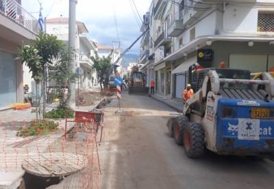 Προβλήματα στην κυκλοφορία στο κέντρο της Καλαμάτας από έργο της ΔΕΔΔΗΕ
