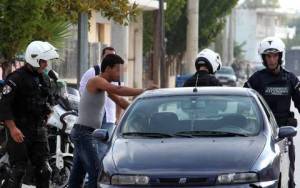 11 συλλήψεις σε αστυνομική επιχείρηση στην Κορινθία