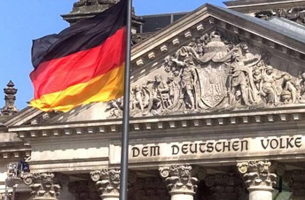 Γερμανία: Πρόσθετες δημόσιες επενδύσεις 5 δισ. ευρώ