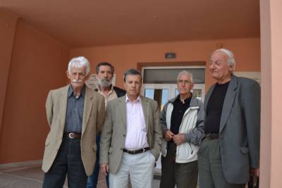 Παράσταση διαμαρτυρίας για τη μετακίνηση των χειρουργών από την Κυπαρισσία