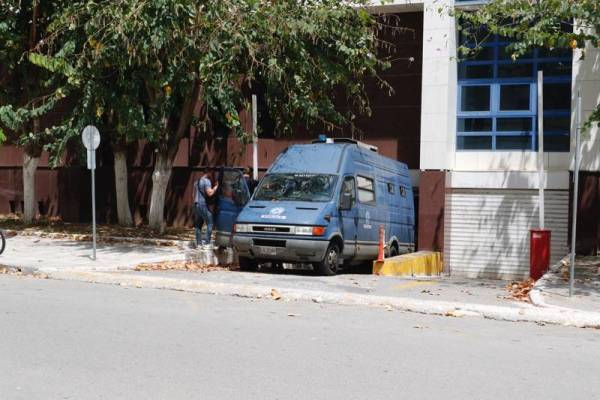 Καλαμάτα: Δύο προφυλακίσεις για την εγκληματική οργάνωση - Απολογούνται σήμερα οι υπόλοιποι 6 συλληφθέντες