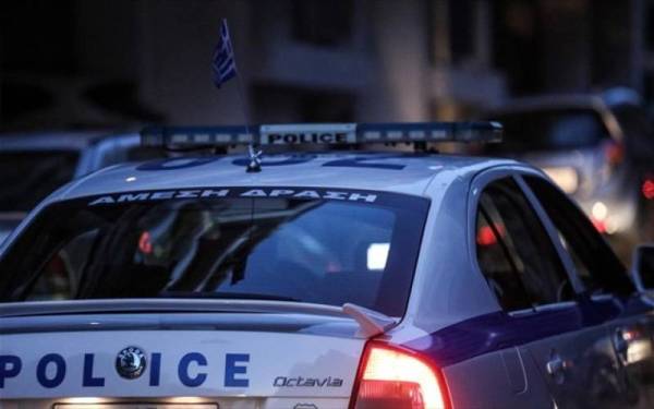 Συνελήφθησαν επ’ αυτοφώρω τρεις διαρρήκτες στον Κολωνό – Εξιχνιάστηκαν 16 κλοπές από οικίες και οχήματα