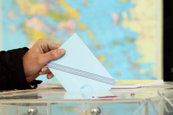 To Μαξίμου φοβάται και ετοιμάζει αλλαγές: Δήμαρχοι - σύμβουλοι σε χωριστά ψηφοδέλτια