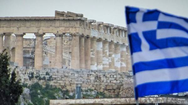 Οι διεθνείς οίκοι ανανεώνουν την «ψήφο εμπιστοσύνης» στην ελληνική οικονομία
