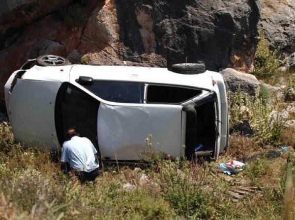 Βουτιά θανάτου 40χρονου με το αυτοκίνητό του σε γκρεμό 100 μέτρων στην Ιεράπετρα