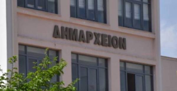 Καλαμάτα: Τις απευθείας αναθέσεις επέκριναν Κοσμόπουλος και Τζαμουράνης