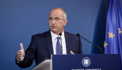 Οικονόμου για εμβολιασμούς: Η κοινωνία δεν μπορεί να παραμένει όμηρος των αρνητών