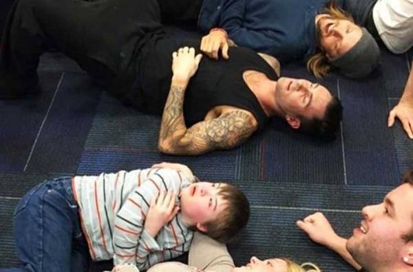 Οι Maroon 5 έκαναν κάτι υπέροχο για ένα παιδί με σύνδρομο down