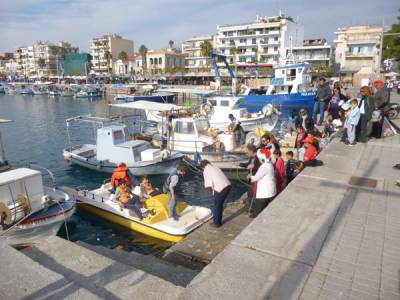 Εορταστικές εκδηλώσεις στο λιμάνι της Καλαμάτας (φωτογραφίες)