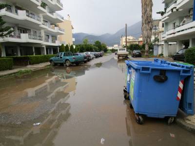 Αρκεί μια μπόρα 