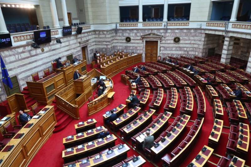 Βουλή: Στην Ολομέλεια το νομοσχέδιο για τα λιμάνια και η τροπολογία για το πετρέλαιο θέρμανσης