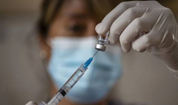 Covid-19 - Βρυξέλλες: Τρίτη δόση εμβολίου για όλους τους ενήλικες, χωρίς ραντεβού