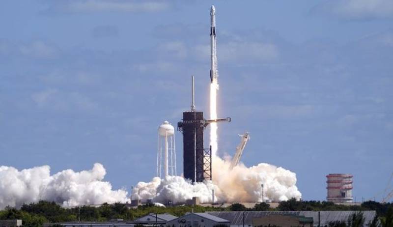 NASA: Εκτοξεύτηκε πύραυλος της SpaceX - Μεταφέρει 4 αστροναύτες στον Διεθνή Διαστημικό Σταθμό